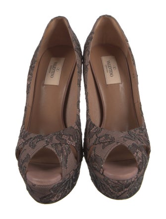 Valentino Lace Lace Pattern Pumps