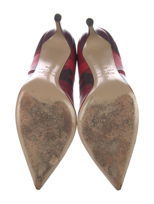 Valentino Rockstud Accents Leather Pumps