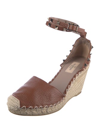 Valentino Rockstud Accents Leather D'Orsay Pumps