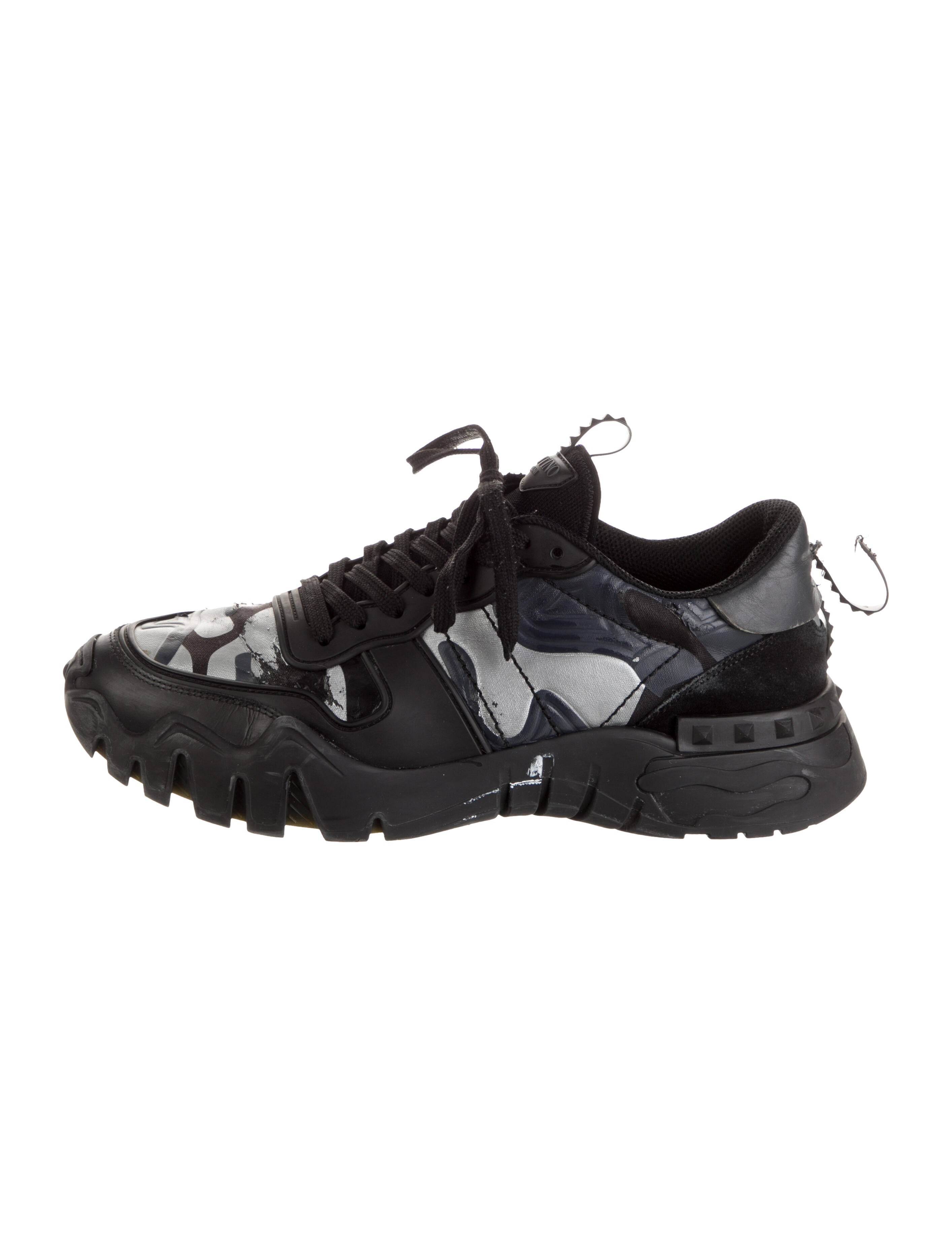 Valentino Rockstud Accents Leather Sneakers