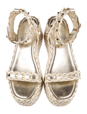 Valentino Rockstud Accents Leather Espadrilles