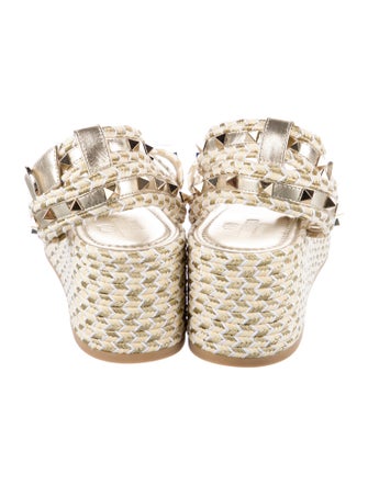 Valentino Rockstud Accents Leather Espadrilles