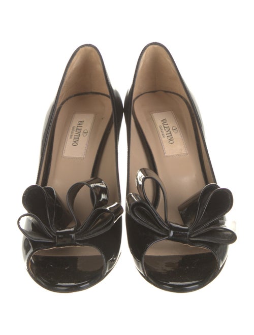 Valentino Patent Leather Bow Accents Pumps