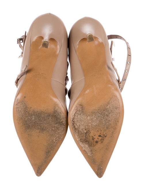 Valentino Rockstud Accents Leather Pumps
