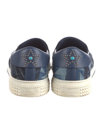 Valentino Rockstud Accents Printed Loafers