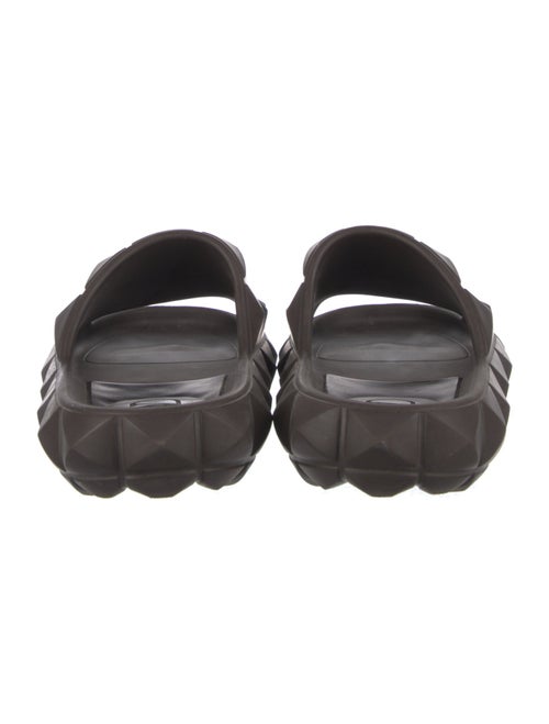Valentino Rockstud Accents Rubber Slides
