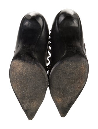 Valentino Rockstud Accents Leather Pumps