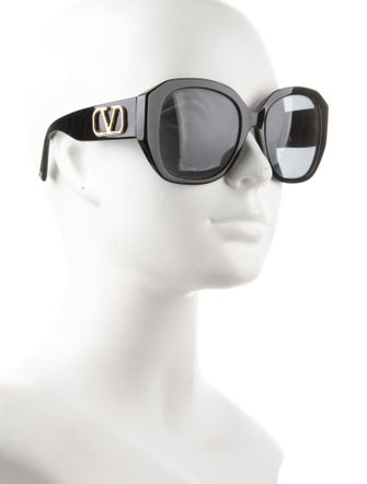 Valentino Rockstud Accents Oversize Sunglasses