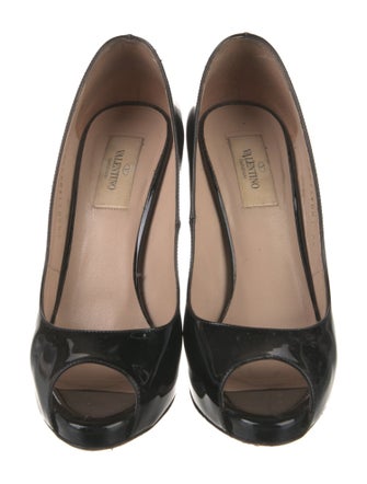 Valentino Rockstud Accents Patent Leather Pumps