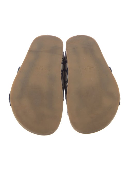 Valentino Canvas Printed Slides