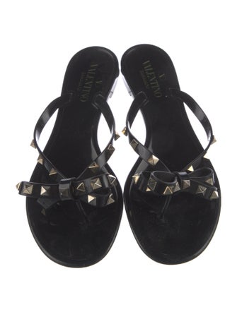 Valentino Rockstud Accents Rubber Flip Flops