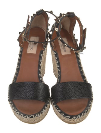 Valentino Rockstud Accents Leather D'Orsay Pumps