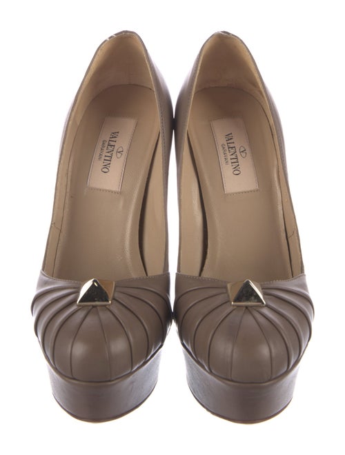 Valentino Rockstud Accents Leather Pumps