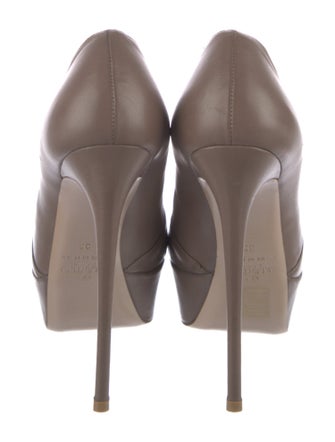 Valentino Rockstud Accents Leather Pumps
