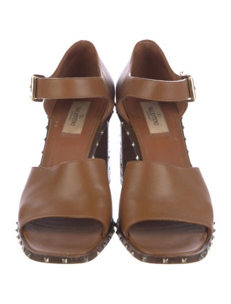 Valentino Rockstud Accents Leather D'Orsay Pumps