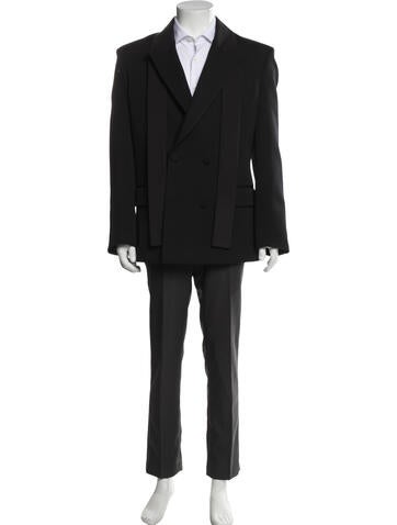Pre-owned Valentino Virgin Wool Overcoat In Black