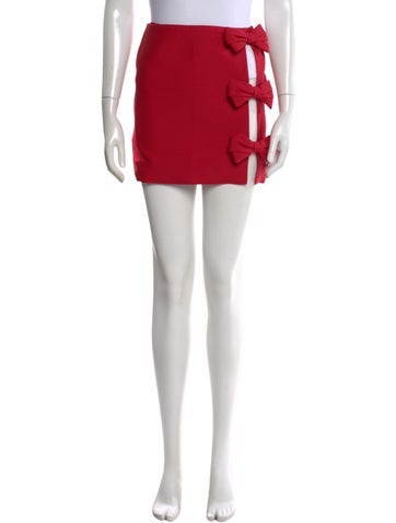 Pre-owned Valentino Virgin Wool Mini Skirt In Red