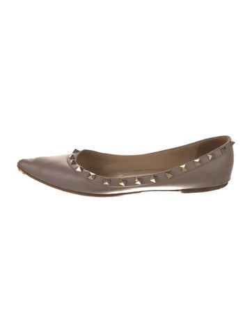 Pre-owned Valentino Garavani Rockstud Accents Leather Ballet Flats In Neutral