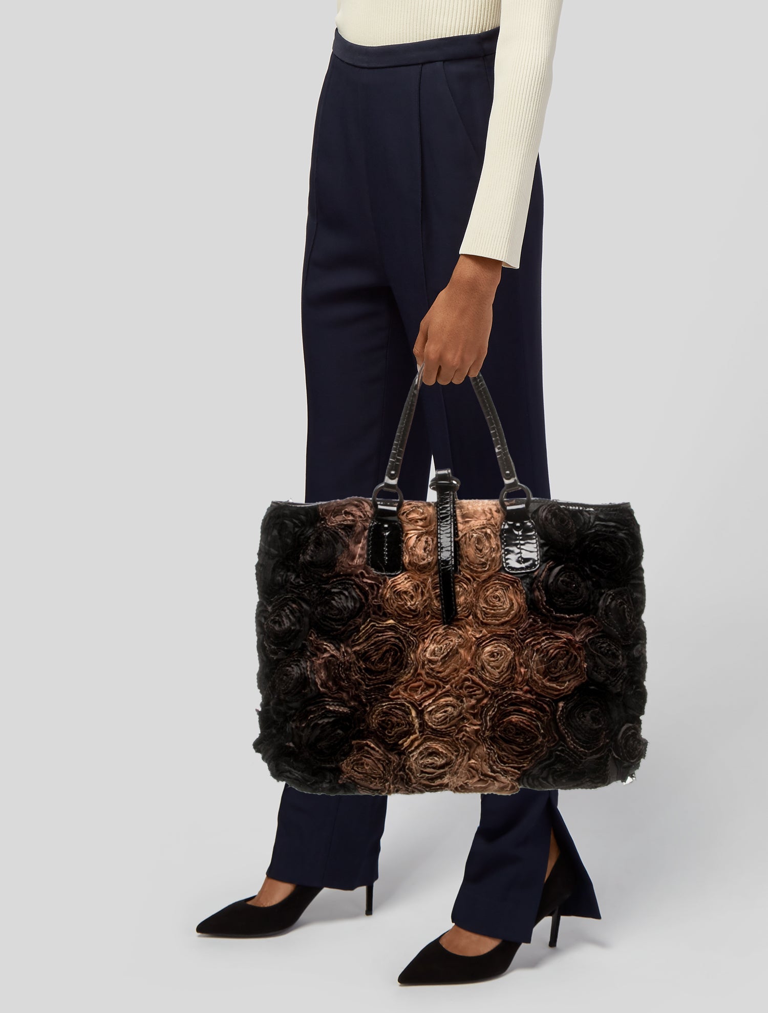 ✳︎LOEWE✳︎未使用✳︎レオパード柄クラッチバッグ✳︎ Loewe Raffia Anagram - Pink Totes, Handbags - LOW103933 | The RealReal