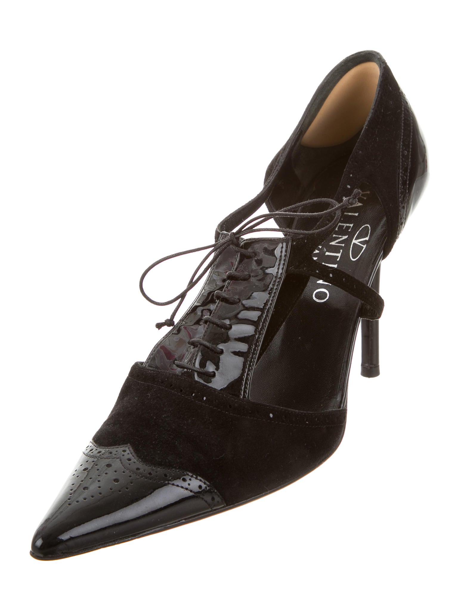 Shop by category Men's Shoes The Lyst shoe edit has all styles and all occasions covered. Smarten up your act with super slick brogue, Oxfords and Derbies, or suede desert boots, classic loafers and reworked Chelsea boots.