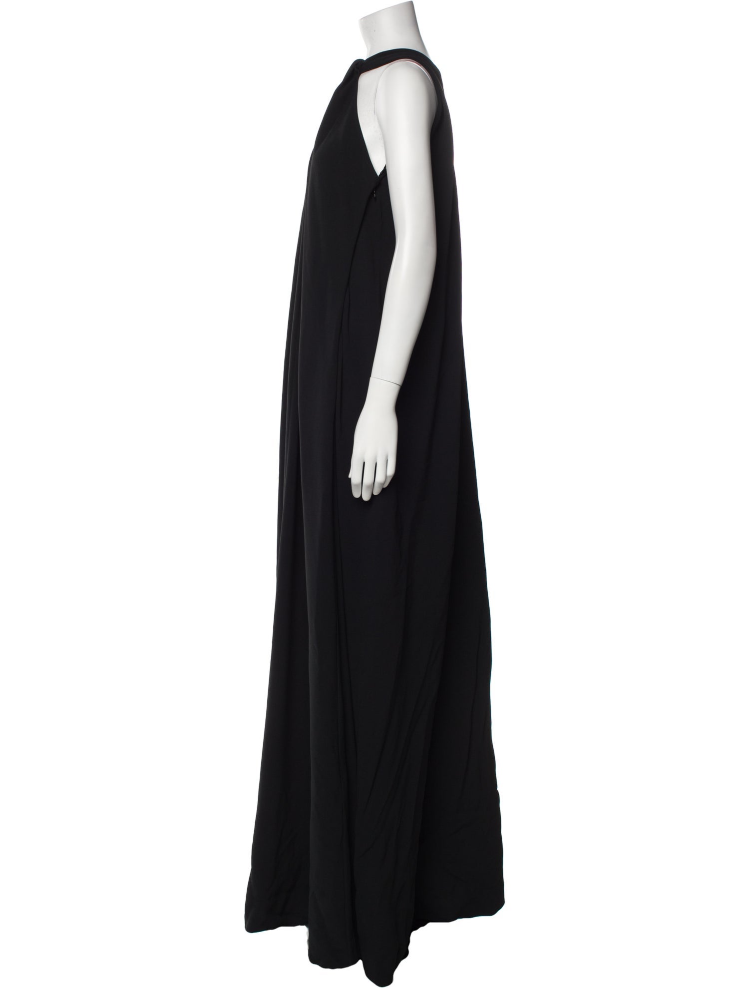 Victoria Beckham Halterneck Long Dress - Black Dresses, Clothing - VBK54489 | The RealReal Victoria Beckham Halterneck Long Dress - Black Dresses, Clothing - VBK54489 | The RealReal