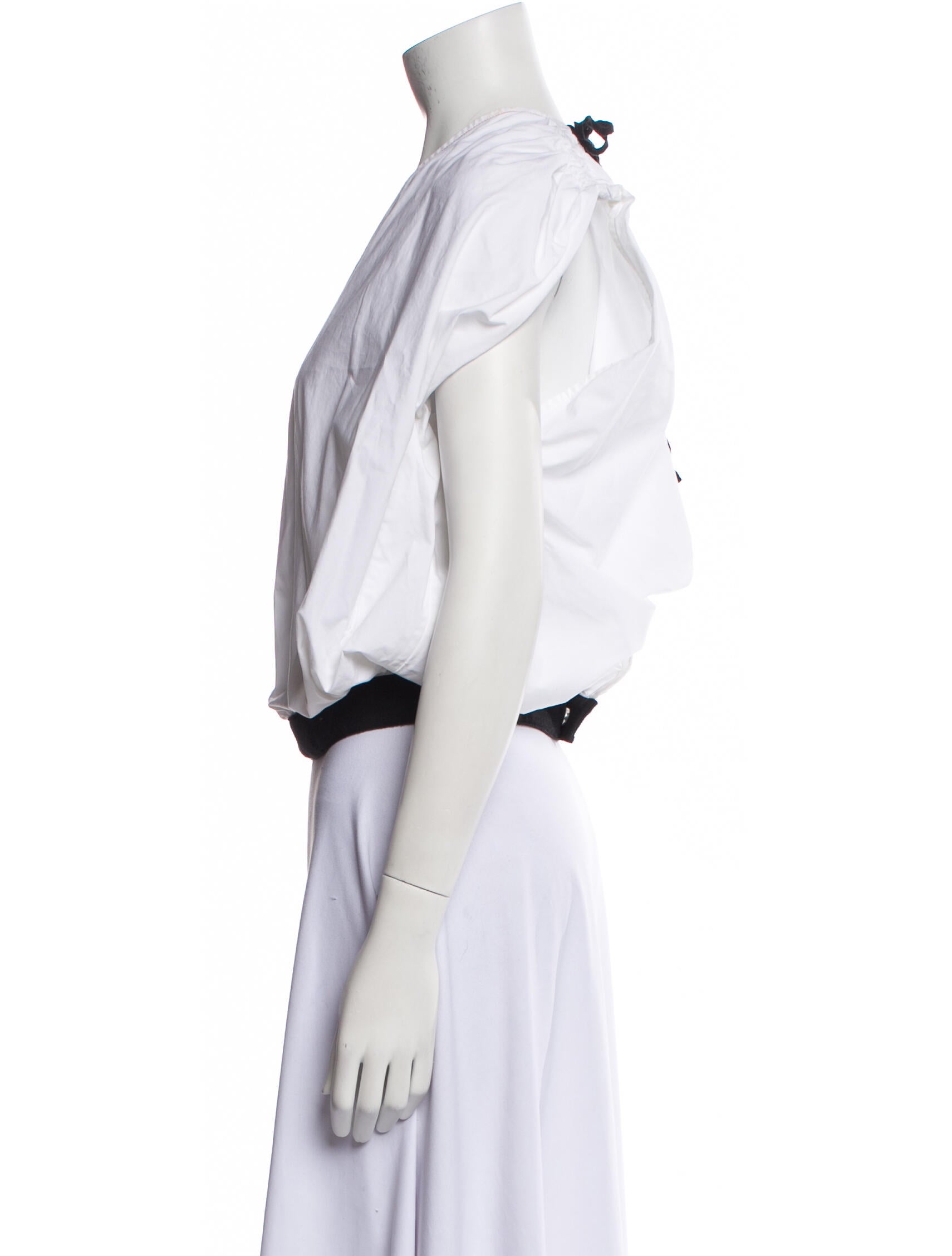 Victoria Beckham V-Neck Three-Quarter Sleeve Crop Top