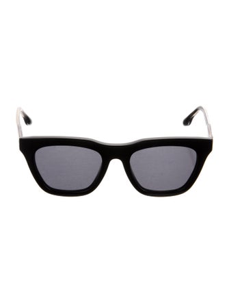 Victoria Beckham Wayfarer Tinted Sunglasses