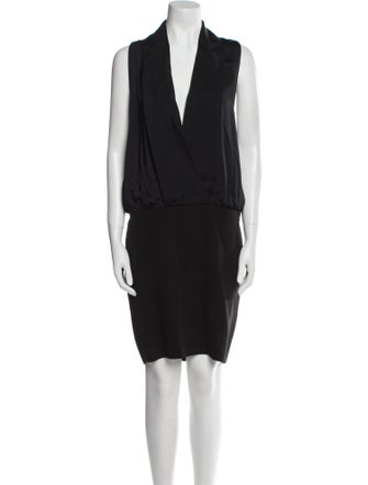 Victoria Beckham V-Neck Knee-Length Dress