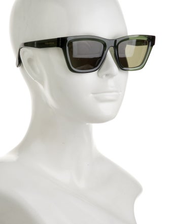 Victoria Beckham Wayfarer Tinted Sunglasses