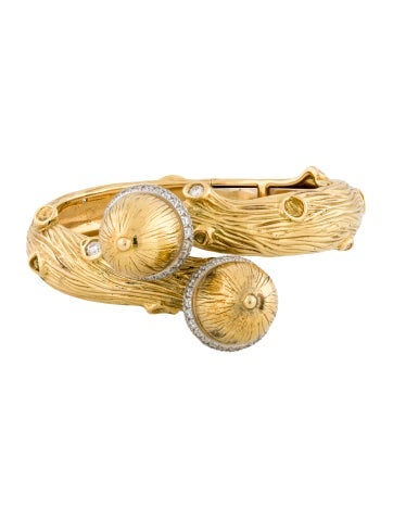 Pre-owned Verdura 18k Diamond Acorn Hinged Bracelet, 6.25" In Multi