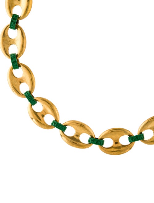 VEERT Macro 3D Logo Necklace