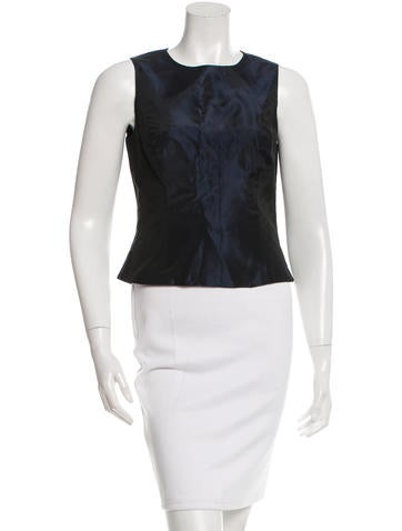Vera Wang Sleeveless Scoop Neck Top