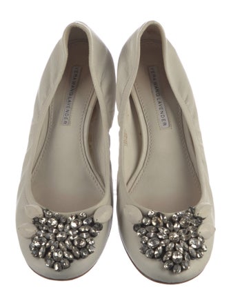 Vera Wang Leather Flats