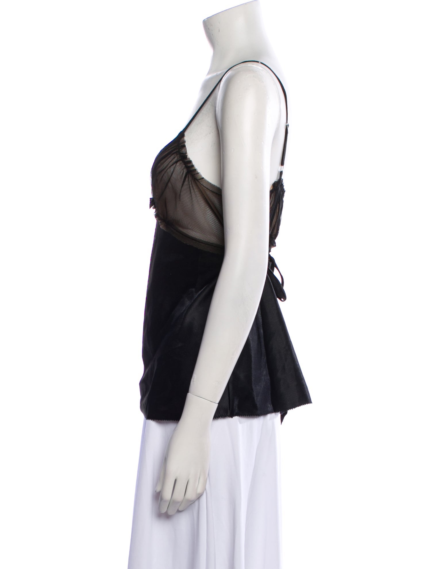 Vera Wang V-Neck Sleeveless Top