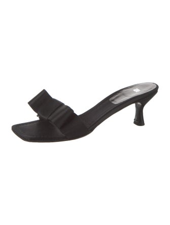 Vera Wang Satin Bow Accents Slides