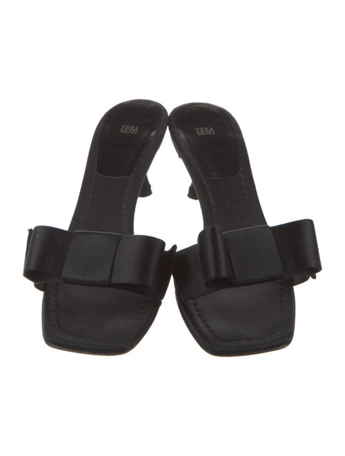 Vera Wang Satin Bow Accents Slides