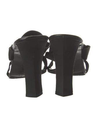 Vera Wang Leather Slides