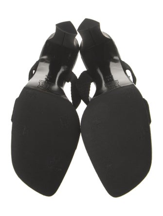 Vera Wang Leather Slides