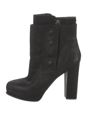 Vera Wang Leather Boots