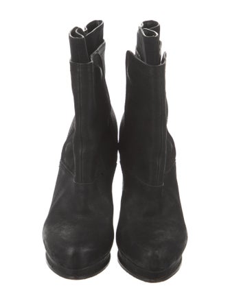 Vera Wang Leather Boots