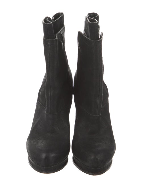 Vera Wang Leather Boots
