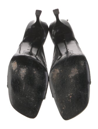 Vera Wang Leather Slides