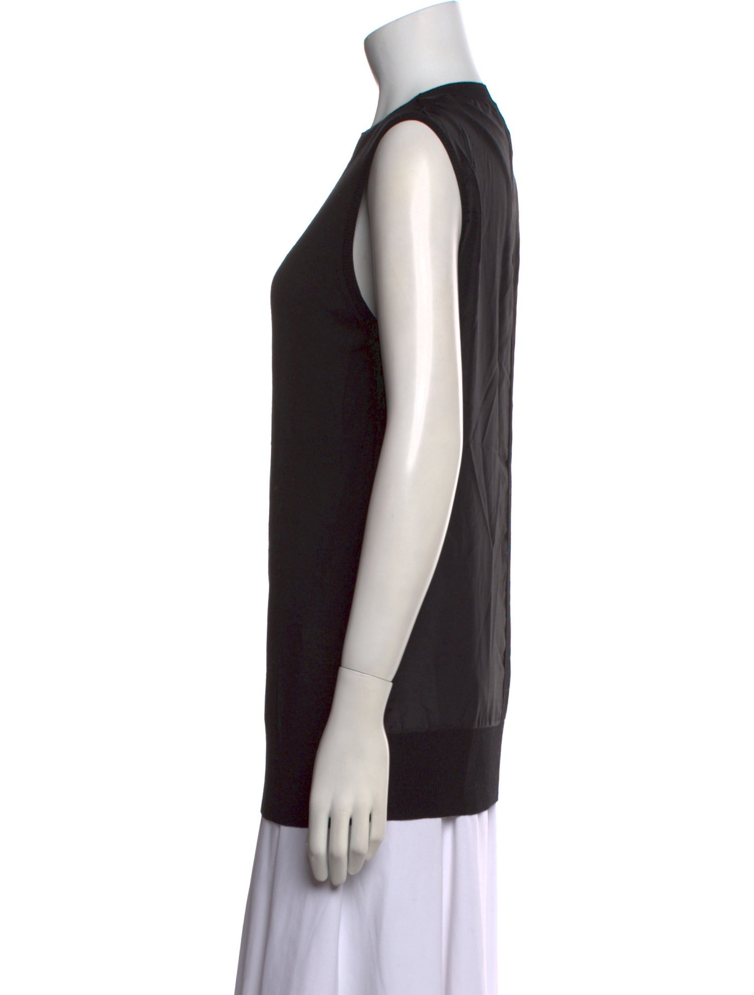 Vera Wang Wool Crew Neck Top