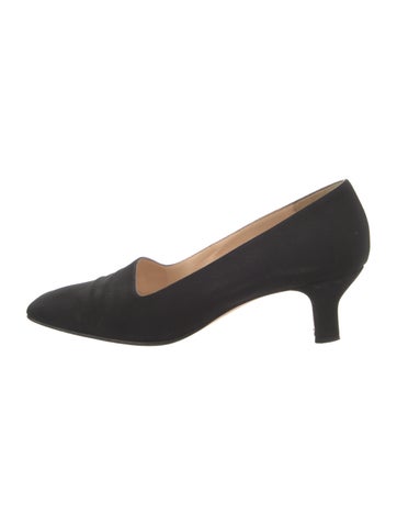 Vera Wang Pumps 9