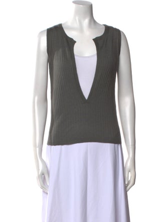 Vera Wang Cashmere V-Neck Sweater