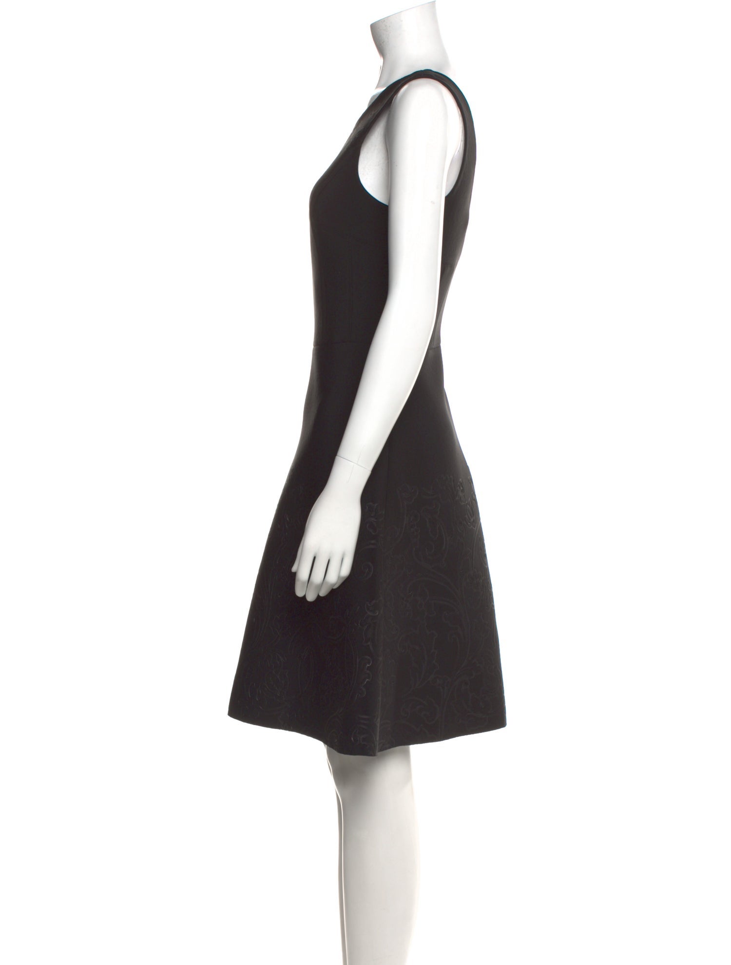 Vera Wang Scoop Neck Knee-Length Dress