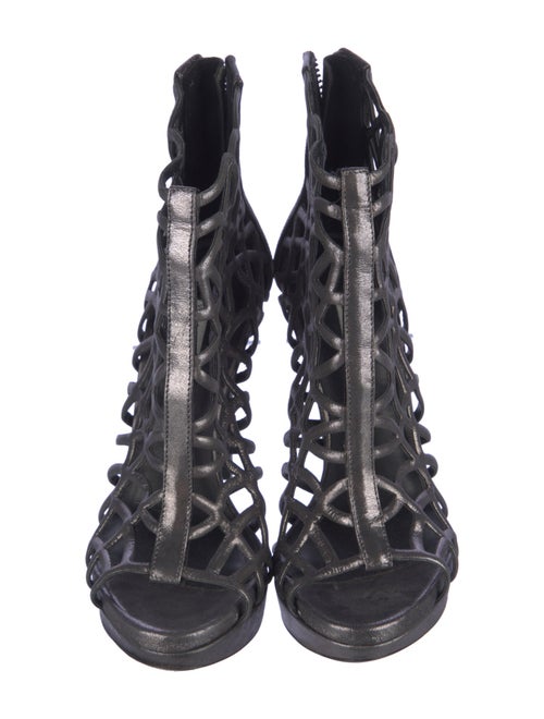 Vera Wang Leather Gladiator Sandals