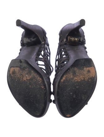 Vera Wang Leather Gladiator Sandals