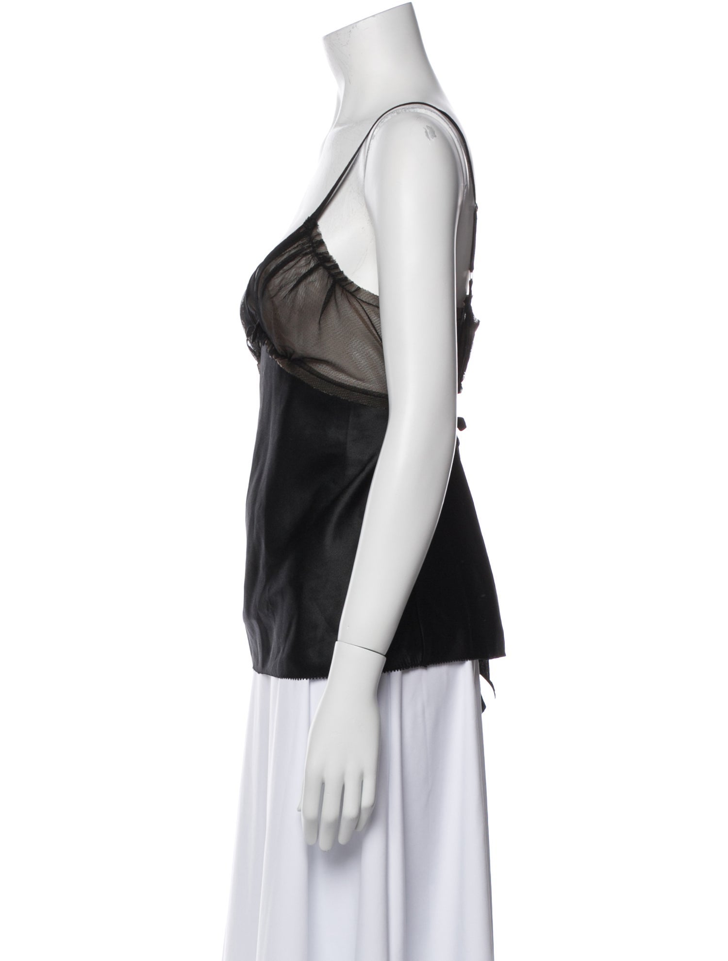 Vera Wang V-Neck Sleeveless Top