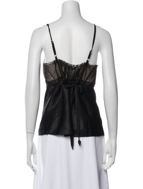 Vera Wang V-Neck Sleeveless Top